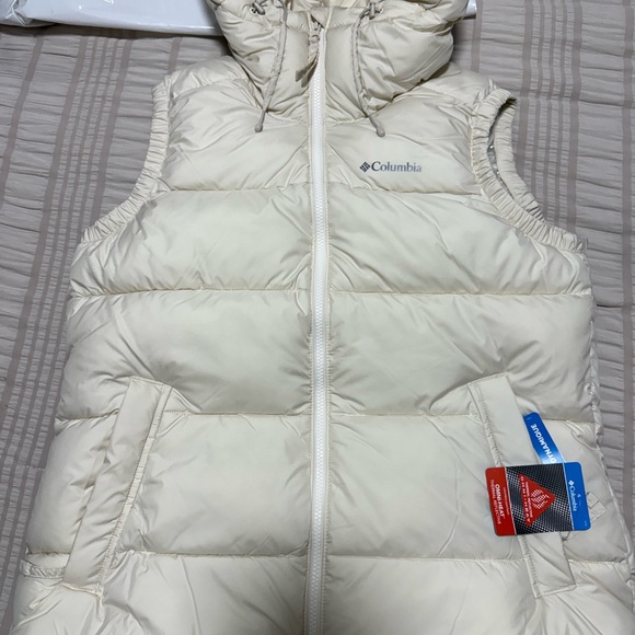 Columbia Jackets & Blazers - Columbia Lakeport Omni-Heat Puffer Vest Women L NWT Active Fit